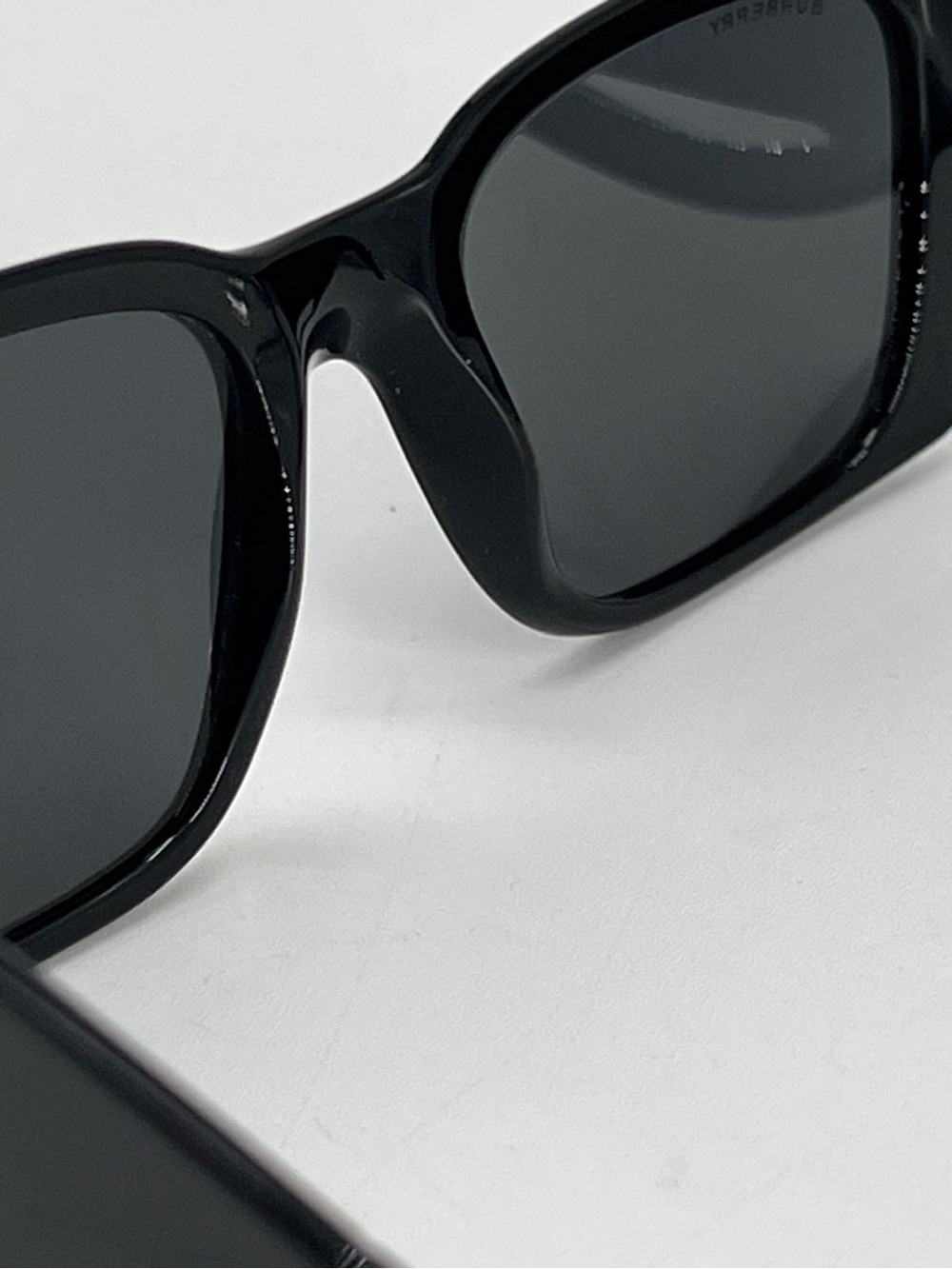 Burberry Poppy Sunglasses B4336 Black 53/19 - Picture 6 of 13